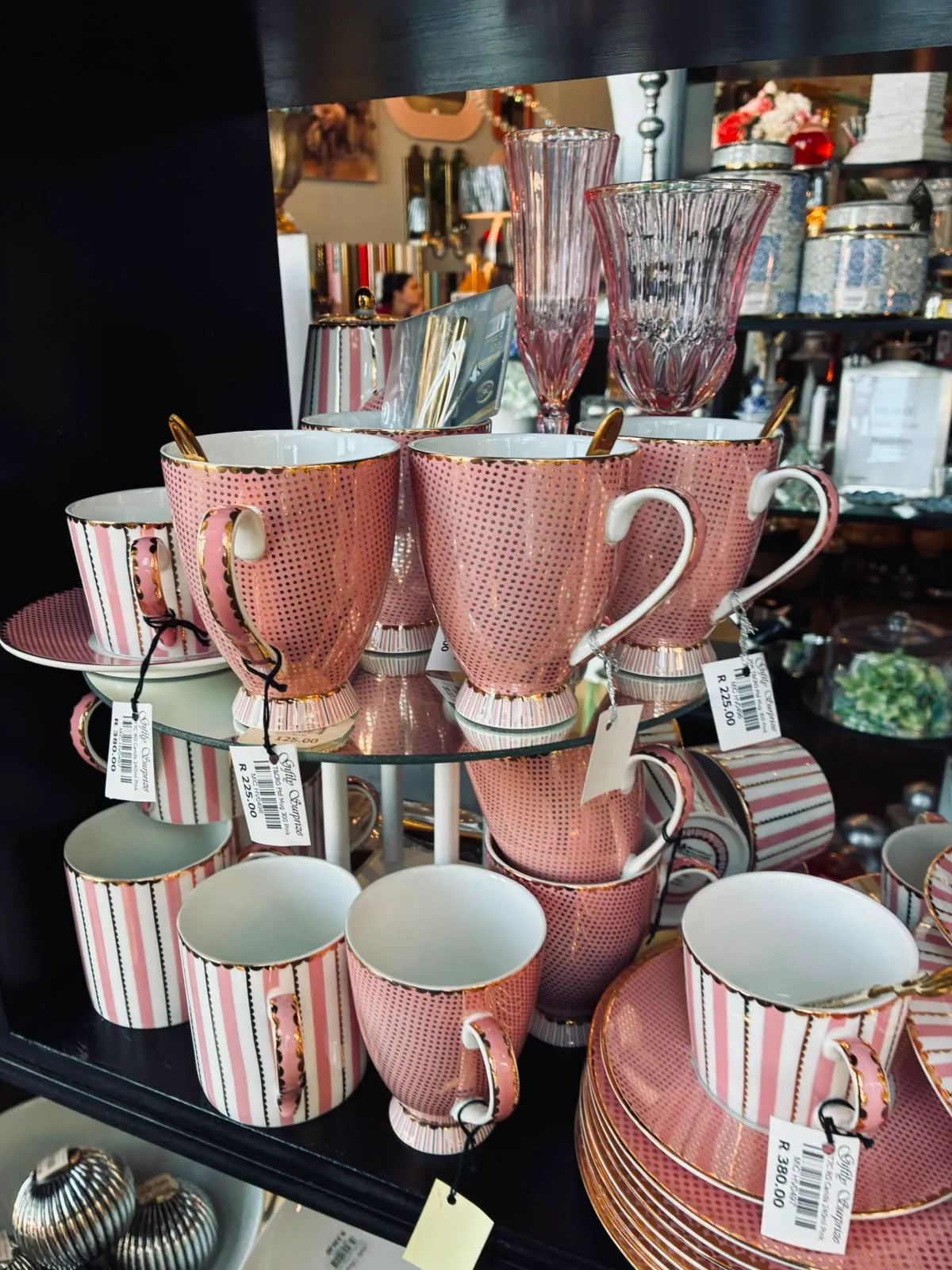 Artisanal Decor 8